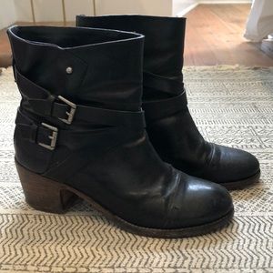 Black motorcycle boots